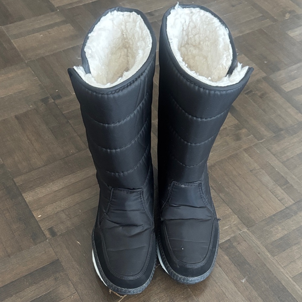 Women's Black Winter Snow Boots with Fleece Lining